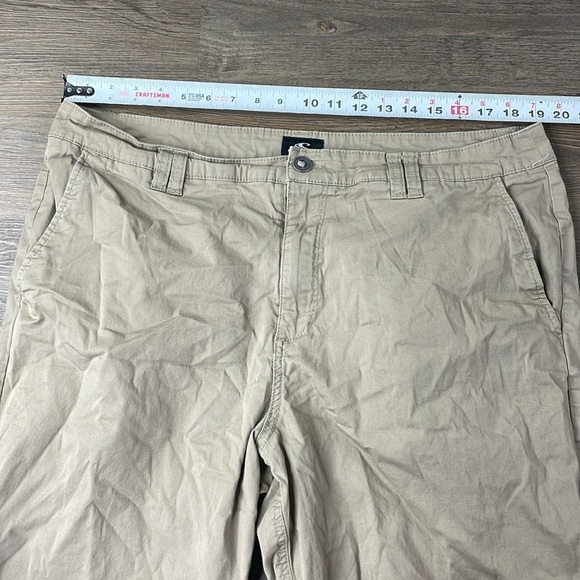O’Neill Men’s Standard Fit Khaki Shorts, size 38 - Picture 4 of 9